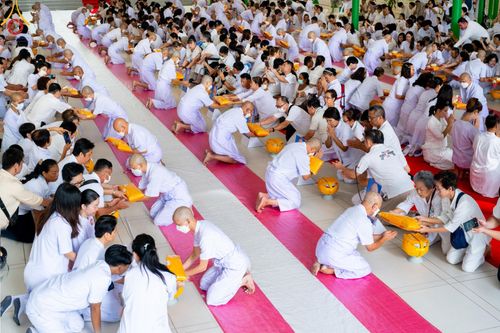 ภาพ No.141409:พิธีบรรพชาอุปสมบท โครงการอุปสมบทหมู่รุ่นผู้บริหาร รุ่นที่ 14 โครงการอุปสมบทหมู่ธรรมทายาท ระดับอุดมศึกษา รุ่นที่ 51 ภาคฤดูฝน ณ โบสถ์พระไตรปิฎก วัดพระธรรมกาย ในวันเสาร์ที่ 15 มิถุนายน พ.ศ. 2567