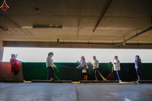 ภาพ No.208158:V.55 สารพัดV สารพัดดี ที่วัดพระธรรมกาย ในโครงการธรรมยาตรา กตัญญูบูชา มหาปูชนียาจารย์ พระมงคลเทพมุนี (สด จนฺทสโร) พระผู้ปราบมาร อนุสรณ์สถาน 7 แห่ง ปีที่ 13 ระหว่างวันที่ 2-31 มกราคม พ.ศ. 2568