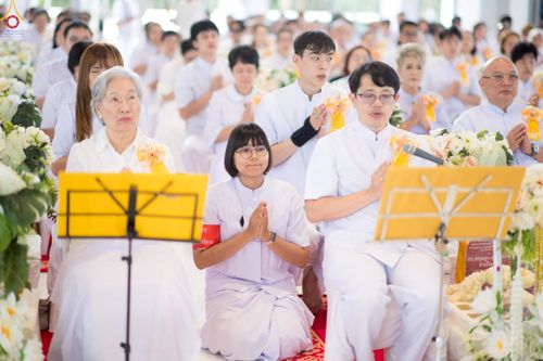 ภาพ No.239834:วันที่ 16-17 สิงหาคม พ.ศ. 2568 การปฏิบัติหน้าที่ของเจ้าหน้าที่ทุกสถานะ เพื่องานพิธีอัญเชิญรูปเหมือนพระมงคลเทพมุนี (สด จันทสโร) และพิธีกดปุ่มอัญเชิญรูปเหมือน พระมงคลเทพมุนี (สด จันทสโร) ณ มหาวิหารแก้วพระมงคลเทพมุนี ศูนย์ปฏิบัติธรรมแก้วเมืองเลย จ.เลย