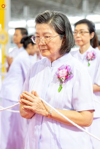 ภาพ No.247136:วันที่ 21 กันยายน พ.ศ. 2568 งานบุญวันอาทิตย์ พิธีจุดเทียนใจ ไฟนิรันด์ อนันตชัย ณ วัดพระธรรมกาย จ.ปทุมธานี