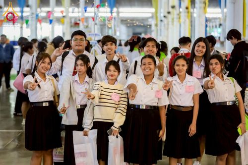 ภาพ No.273221:วันที่ 22 พฤศจิกายน พ.ศ. 2568 การอบรม SUPERVISOR รอบ Final Course โครงการตอบปัญหาธรรมะ "ทางก้าวหน้า" ครั้งที่ 43 ณ ห้องแก้วสารพัดนึก 1 สภาธรรมกายสากล วัดพระธรรมกาย จ.ปทุมธานี