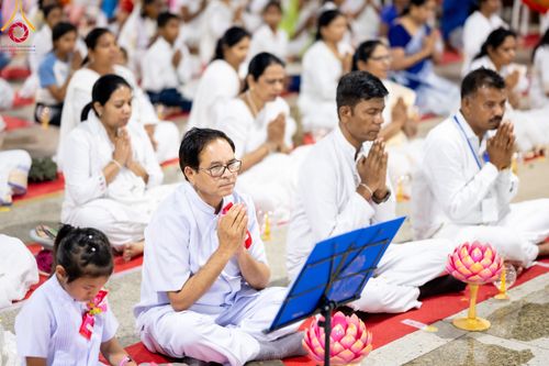 ภาพ No.331491:วันที่ 31 พฤษภาคม พ.ศ. 2569  สภาพุทธศาสนาแห่งอินเดีย (Indian Buddhist Council)  ร่วมกับมูลนิธรรมกาย จัดงานวิสาขบูชานานาชาติ  ณ วัดพุทธสันติวันธรรมชัย