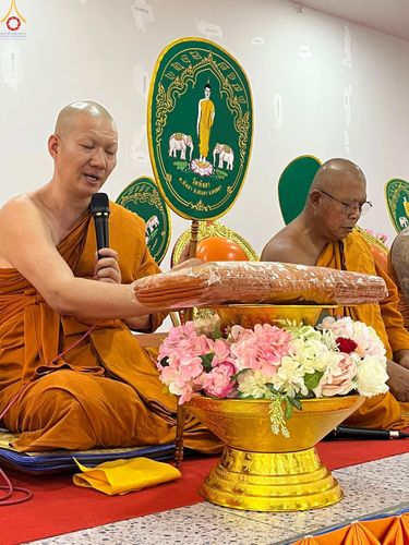 ภาพ No.281786:วันที่ 5 พฤศจิกายน พ.ศ. 2568 พิธีทอดกฐินสามัคคีทั่วไทย 30,000 วัด  โดยคณะศิษยานุศิษย์ บูชาธรรม 81 ปี  หลวงพ่อธัมมชโย ณ วัดพังลา อ.สะเดา จ.สงขลา