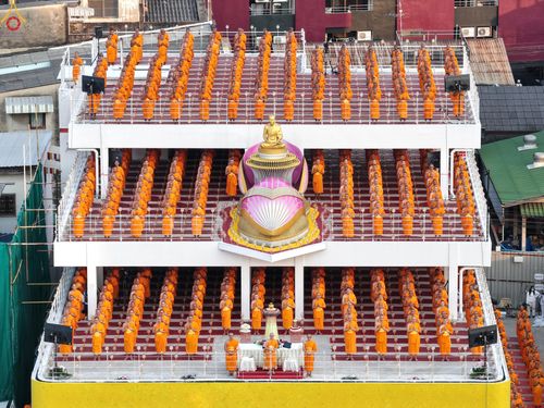 ภาพ No.302819:วันที่ 24 มกราคม พ.ศ. 2569 พิธีจุดประทีปธรรมถวายเป็นพุทธบูชา  และบูชาธรรมมหาปูชนียาจารย์  ณ อาคารธรรมยาตรา กตัญญูบูชามหาปูชนียาจารย์  ตรงข้ามวัดปากน้ำภาษีเจริญ จ.กรุงเทพมหานคร ในโครงการธรรมยาตรา กตัญญูบูชา มหาปูชนียาจารย์ พระมงคลเทพมุนี(สด จนฺทสโร) พระผู