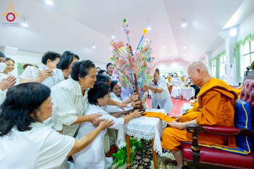 ภาพ No.298734:วันที่ 20 มกราคม พ.ศ. 2569 พิธีทอดผ้าป่าทำนุบำรุงศาสนสถาน ณ วัดไร่ขิง อ.สามพราน จ.นครปฐม ในโครงการธรรมยาตรา กตัญญูบูชา มหาปูชนียาจารย์ พระมงคลเทพมุนี(สด จนฺทสโร) พระผู้ปราบมาร อนุสรณ์สถาน 7 แห่ง ปีที่ 14