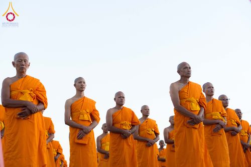 ภาพ No.285186:วันจันทร์ที่ 15 ธันวาคม พ.ศ.2568  บันทึกภาพหมู่ประวัติศาสตร์ โครงการบรรพชาอุปสมบทหมู่  รุ่นบูชาธรรมมหาปูชนียาจารย์ ประจำปี 2568 ณ ลานธรรมมหาธรรมกายเจดีย์ วัดพระธรรมกาย