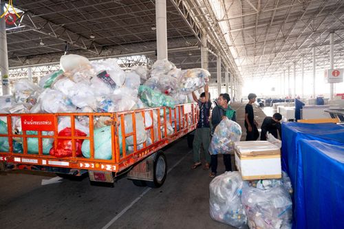 ภาพ No.58421:V.41 เทหมดใจ  ลุยต่อไป ร้อยซาวปี การเตรียมงาน การปฏิบัติงาน และการเก็บงาน ของเจ้าหน้าที่หน่วยงานต่างๆ เพื่อพิธีฉลองอายุวัฒนมงคล 80 ปี หลวงพ่อธัมมชโย และรับถวายมหาสังฆทาน 10,000 กว่าวัดทั่วประเทศ ในวันคุ้มครองโลก จันทร์ที่ 22 เมษายน พ.ศ. 2567