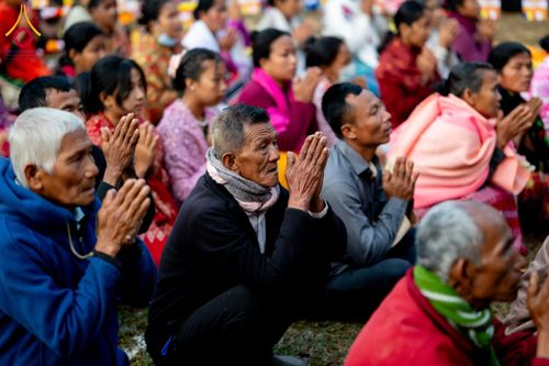 ภาพ No.131169:Photo Story ปฐมบรรพชาชาวพุทธมาร์มา Episode 4/5 วันที่ 13 กุมภาพันธ์พ.ศ. 2567 ณ วัดธัมจักร อรัญกุฏิ บังกลาเทศ