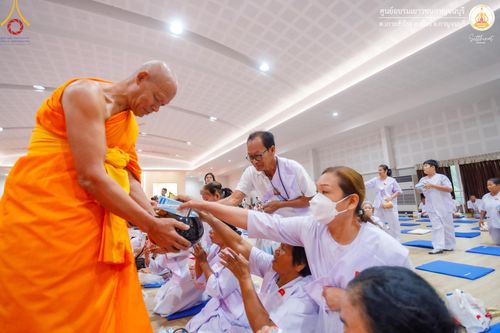 ภาพ No.158027:โครงการอบรมอุบาสก อุบาสิกาแก้ว  ตัวแทนทอดกฐิน 30,000 วัด ทั่วไทย บูชาธรรม 80 ปี หลวงพ่อธัมมชโย โซนตะวันตก 6 จังหวัด รุ่นที่ 3 ระหว่างวันที่ 20-22 กันยายน พ.ศ. 2567 ณ ศูนย์อบรมเยาวชนกาญจนบุรี