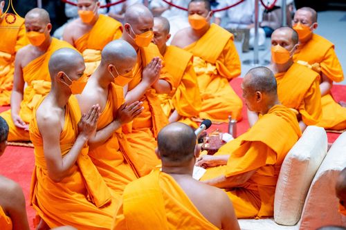 ภาพ No.141529:พิธีบรรพชาอุปสมบท โครงการอุปสมบทหมู่รุ่นผู้บริหาร รุ่นที่ 14 โครงการอุปสมบทหมู่ธรรมทายาท ระดับอุดมศึกษา รุ่นที่ 51 ภาคฤดูฝน ณ โบสถ์พระไตรปิฎก วัดพระธรรมกาย ในวันเสาร์ที่ 15 มิถุนายน พ.ศ. 2567