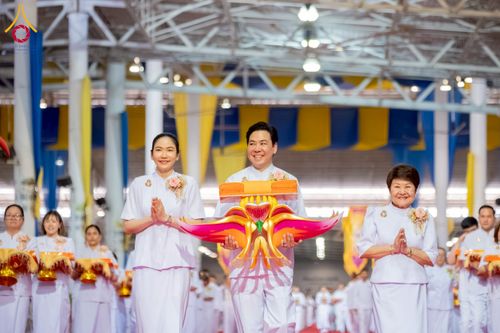 ภาพ No.264618:วันอาทิตย์ที่ 2 พฤศจิกายน พ.ศ. 2568 พิธีทอดกฐินสามัคคี ณ สภาธรรมกายสากล วัดพระธรรมกาย