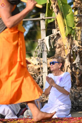 ภาพ No.289668:วันที่ 7 มกราคม พ.ศ. 2569 พิธีต้อนรับพระธรรมยาตรา ณ อนุสรณ์สถานลำดับที่ 2 สถานที่ตั้งมโนปณิธานบวชตลอดชีวิต อนุสรณ์สถานคลองบางนางแท่น อ.สามพราน จ.นครปฐม ในโครงการธรรมยาตรา กตัญญูบูชา มหาปูชนียาจารย์ พระมงคลเทพมุนี(สด จนฺทสโร) พระผู้ปราบมาร อนุสรณ์สถาน 7 แ