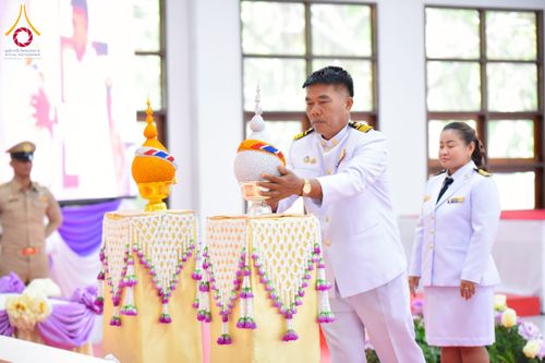 ภาพ No.227168:วันอังคารที่ 3 มิถุนายน พ.ศ. 2568 นายอำเภอคลองหลวง นำพสกนิกรรวมใจภักดิ์ สมเด็จพระนางเจ้าฯ พระบรมราชินี เนื่องในโอกาสวันเฉลิมพระชนมพรรษา ณ อาคารปลูกศรัทธา 2 วัดพระธรรมกาย อ.คลองหลวง จ.ปทุมธานี