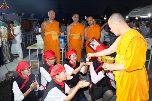 ภาพ No.203053:V.51 สารพัดV สารพัดดี ที่คลองบางนางแท่น ในโครงการธรรมยาตรา กตัญญูบูชา มหาปูชนียาจารย์ พระมงคลเทพมุนี(สด จนฺทสโร) พระผู้ปราบมาร อนุสรณ์สถาน 7 แห่ง ปีที่ 13 ระหว่างวันที่ 2-31 มกราคม พ.ศ. 2568