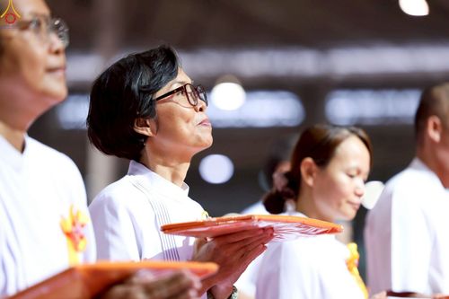 ภาพ No.244012:วันอาทิตย์ที่ 7 กันยายน พ.ศ. 2568 พิธีทอดผ้าป่าสมทบกฐินวัดพระธรรมกาย และสมทบกฐิน 30,000 วัดทั่วไทย ครั้งที่ 2 ณ ห้องแก้วสารพัดนึก 1 วัดพระธรรมกาย