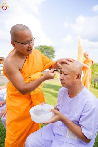 ภาพ No.147512:พิธีตัดปอยผม ขอขมา มอบบาตร ผ้าไตร โครงการปฐมอุปสมบท สมโภชอุโบสถ บูชาธรรม 80 ปี หลวงพ่อธัมมชโย ณ วัดพระธรรมกายโทชิหงิ ประเทศญี่ปุ่น วันพฤหัสบดีที่ 8 สิงหาคม พ.ศ. 2567