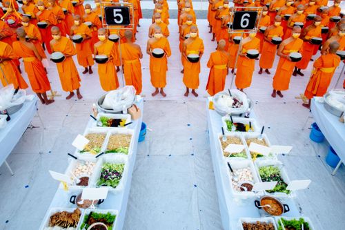 ภาพ No.109264:พิธีถวายภัตตาหารเป็นสังฆทาน แด่คณะพระธรรมยาตราฯ วันที่ 10 มกราคม พ.ศ. 2567 ณ อนุสรณ์สถานคลองบางนางแท่น อ.สามพราน จ.นครปฐม