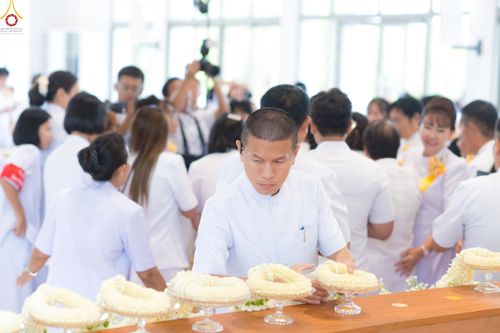 ภาพ No.239843:วันที่ 16-17 สิงหาคม พ.ศ. 2568 การปฏิบัติหน้าที่ของเจ้าหน้าที่ทุกสถานะ เพื่องานพิธีอัญเชิญรูปเหมือนพระมงคลเทพมุนี (สด จันทสโร) และพิธีกดปุ่มอัญเชิญรูปเหมือน พระมงคลเทพมุนี (สด จันทสโร) ณ มหาวิหารแก้วพระมงคลเทพมุนี ศูนย์ปฏิบัติธรรมแก้วเมืองเลย จ.เลย