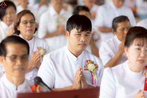 ภาพ No.234298:พิธีมุทิตาสักการะ "พระสิริรัตนเมธี" เจ้าคณะจังหวัดเลย ,พิธีถวายไทยธรรม ๙ วัด และพิธีทอดผ้าป่าเพื่อสร้างทุกสิ่ง  ในวาระทำบุญครบรอบ ๑๐ ปี ณ ศูนย์ปฏิบัติธรรมแก้วภูเรือ อ.ภูเรือ จ.เลย