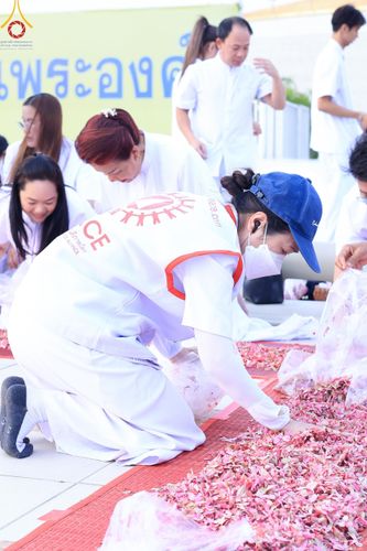 ภาพ No.121431:V.21 ลุยต่อ การเตรียมงาน เก็บงาน การรับบุญของเจ้าหน้าที่หน่วยงานต่างๆ เพื่อโครงการธรรมยาตรา กตัญญูบูชามหาปูชนียาจารย์ พระมงคลเทพมุนี (สด จนฺทสโร) พระผู้ปราบมาร อนุสรณ์สถาน 7 แห่ง ปีที่ 12 ระหว่างวันที่ 2 - 31 มกราคม พ.ศ.2567