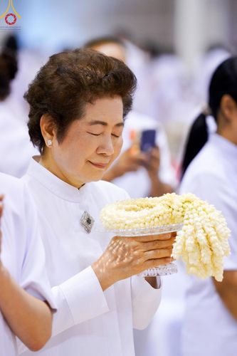 ภาพ No.160054:พิธีปฎิบัติธรรม , พิธีสักการะพระมงคลเทพมุนี (สด จนฺทสโร) พระผู้ปราบมาร ณ สภาธรรมกายสากล วัดพระธรรมกาย วันพฤหัสบดีที่ 10 ตุลาคม พ.ศ. 2567