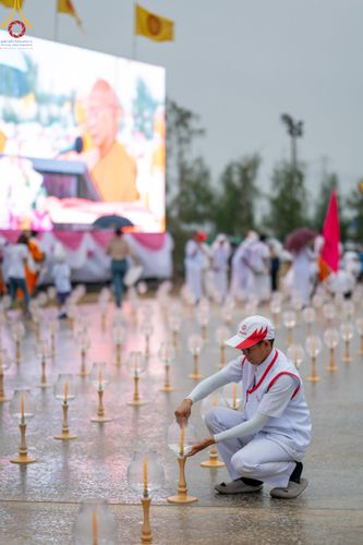 ภาพ No.119762:V.19 แกล้วกล้า การเตรียมงาน เก็บงาน การรับบุญของเจ้าหน้าที่หน่วยงานต่างๆ เพื่อโครงการธรรมยาตรา กตัญญูบูชามหาปูชนียาจารย์ พระมงคลเทพมุนี (สด จนฺทสโร) พระผู้ปราบมาร อนุสรณ์สถาน 7 แห่ง ปีที่ 12 ระหว่างวันที่ 2 - 31 มกราคม พ.ศ.2567