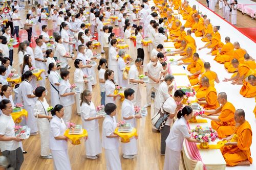 ภาพ No.225431:วันอาทิตย์ที่ 18 พฤษภาคม พ.ศ. 2568 พิธีร่วมบุญการศึกษา พระภิกษุ สามเณร ณ ห้องแก้วสารพัดนึก 2 วัดพระธรรมกาย