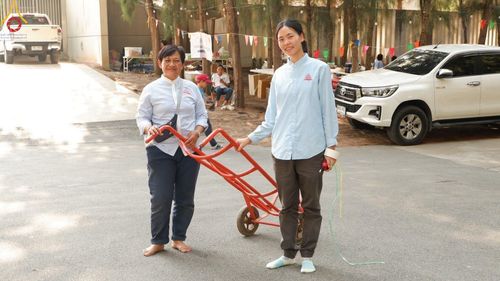 ภาพ No.198807:V.50 สารพัดV สารพัดดี ที่ธรรมยาตรา ในโครงการธรรมยาตรา กตัญญูบูชา มหาปูชนียาจารย์ พระมงคลเทพมุนี(สด จนฺทสโร) พระผู้ปราบมาร อนุสรณ์สถาน 7 แห่ง ปีที่ 13 ระหว่างวันที่ 2-31 มกราคม พ.ศ. 2568