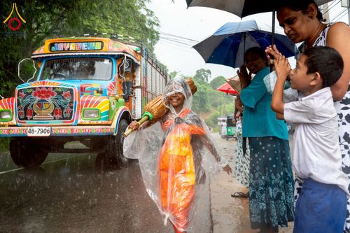 ภาพ No.226335:วันที่ 7-10 พฤษภาคม พ.ศ. 2568 โครงการเดินธรรมยาตรา สยาม-ลังกา ธรรมยาตรา ฉลองเทศกาลวิสาขบูชาแห่งชาติ ศรีลังกา บูชาธรรม 81 ปี หลวงพ่อธัมมชโย เมืองนูวราอิลิยา ประเทศศรีลังกา