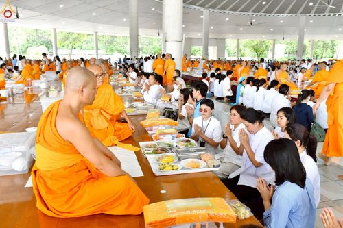 ภาพ No.247468:วันจันทร์ที่ 22 กันยายน พ.ศ. 2568 (วันพระ แรม 15 ค่ำ เดือน 10) พิธีบุพเปตพลี ครั้งที่ 170 ร่วมอุทิศบุญแด่หมู่ญาติที่ล่วงลับไปแล้ว และสืบทอดอายุพระพุทธศาสนา ณ หอฉันคุณยายอาจารย์ฯ วัดพระธรรมกาย