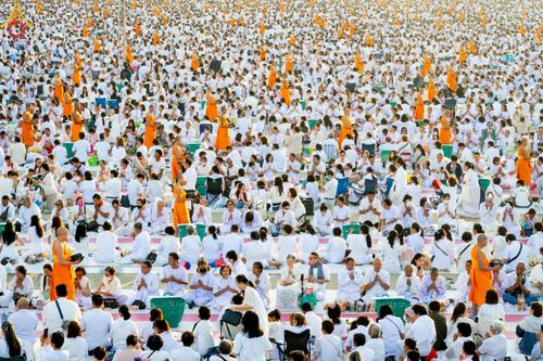 ภาพ No.187820:พิธีตักบาตรฉลองพระใหม่ ต้อนรับพุทธศักราช 2568 ณ ลานธรรมพระมหาธรรมกายเจดีย์ วัดพระธรรมกาย จ.ปทุมธานี วันที่ 1 มกราคม พ.ศ. 2568