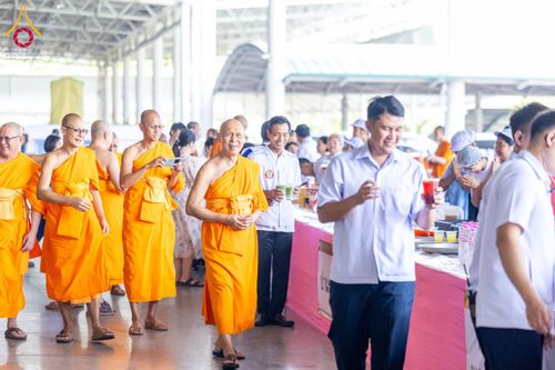 ภาพ No.209219:วันเสาร์ที่ 1 มีนาคม พ.ศ. 2568 สัมมนาใหญ่ ผู้นำบุญ 10,000 คน เพื่องานมหาสังฆทาน 40,000 กว่าวัดทั่วประเทศ ณ สภาธรรมกายสากล วัดพระธรรมกาย