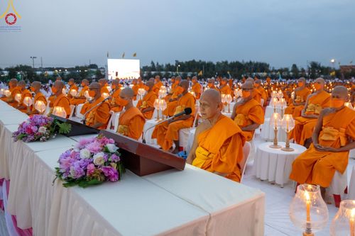 ภาพ No.118269:พิธีจุดประทีปถวายเป็นพุทธบูชา และบูชาธรรมมหาปูชนียาจารย์ พระมงคลเทพมุนี(สด จนฺทสโร) วันที่ 24 มกราคม พ.ศ. 2567 ณ อนุสรณ์สถานบางปลา อ.บางเลน จ.นครปฐม