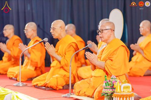 ภาพ No.283713:วันเสาร์ที่ 20 ธันวาคม  2568 พิธีบรรพชาสามเณร ณ ประเทศอินโดนีเซีย