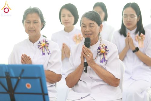 ภาพ No.290334:วันอังคารที่ 6 มกราคม พ.ศ. 2569 พิธีเจริญพุทธมนต์ ปฏิบัติธรรม มอบทุนการศึกษา ถวายสังฆทาน 142 วัด ณ ศูนย์ปฏิบัติธรรมพระมงคลเทพมุนี อ.สองพี่น้อง จ.สุพรรณบุรี