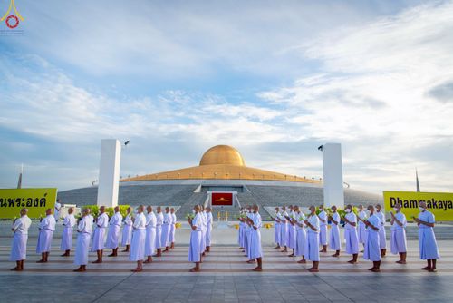 ภาพ No.82661:พิธีเวียนประทักษิณ, พิธีวันทาเจดีย์ ณ มหาธรรมกายเจดีย์  พิธีบรรพชาหมู่พระพี่เลี้ยงเข้าพรรษา, ธรรมทายาทอุดมศึกษา รุ่นที่ 50(ภาคฤดูฝน) และธรรมทายาทพุทธศาสตร์สากล รุ่นที่ 7 (ภาคฤดูฝน) วันเสาร์ที่ 17 มิถุนายน พ.ศ. 2566 ณ  โบสถ์พระไตรปิฎก วัดพระธรรมกาย จ.ปทุม