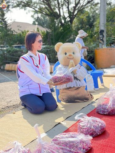 ภาพ No.306691:ภาพเบื้องหลังอาสาสมัครรวมใจ ชุดที่ 5 ในโครงการธรรมยาตรา กตัญญูบูชา มหาปูชนียาจารย์ พระมงคลเทพมุนี(สด จนฺทสโร) พระผู้ปราบมาร อนุสรณ์สถาน 7 แห่ง ปีที่ 14