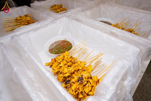 ภาพ No.305378:วันที่ 29 มกราคม พ.ศ. 2569 พิธีถวายภัตตาหารเป็นสังฆทาน แด่พระธรรมยาตรา ณ วัดพระธรรมกาย  จังหวัดปทุมธานี ในโครงการธรรมยาตรา กตัญญูบูชา มหาปูชนียาจารย์ พระมงคลเทพมุนี(สด จนฺทสโร) พระผู้ปราบมาร อนุสรณ์สถาน 7 แห่ง ปีที่ 14