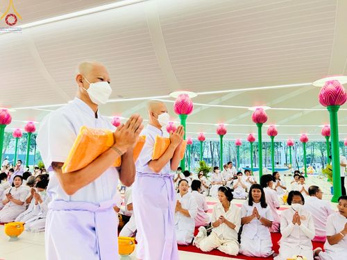 ภาพ No.112335:พิธีบรรพชาอุปสมบท โครงการอุปสมบทหมู่บูชาธรรม 115 ปี คุณยายอาจารย์ฯ, โครงการอุปสมบทหมู่ธรรมทายาท ระดับอุดมศึกษา รุ่นที่ 50 ภาคฤดูหนาว ณ โบสถ์พระไตรปิฎก วัดพระธรรมกาย จ.ปทุมธานี วันเสาร์ที่ 13 มกราคม พ.ศ. 2567