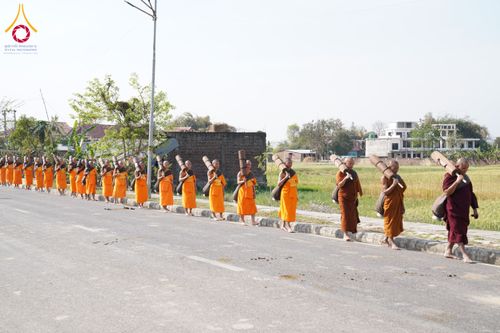 ภาพ No.132088:พิธีต้อนรับ พระ-สามเณร ธรรมยาตรา ในโครงการบรรพชา 1,250 รูป ณ แดนประสูติ สวนลุมพินี ประเทศเนปาล วันที่ 16-17 มีนาคม พ.ศ. 2567