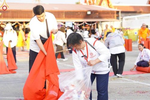 ภาพ No.205500:V.53 สารพัดV สารพัดดี ที่วัดโบสถ์บน ในโครงการธรรมยาตรา กตัญญูบูชา มหาปูชนียาจารย์ พระมงคลเทพมุนี(สด จนฺทสโร) พระผู้ปราบมาร อนุสรณ์สถาน 7 แห่ง ปีที่ 13 ระหว่างวันที่ 2-31 มกราคม พ.ศ. 2568