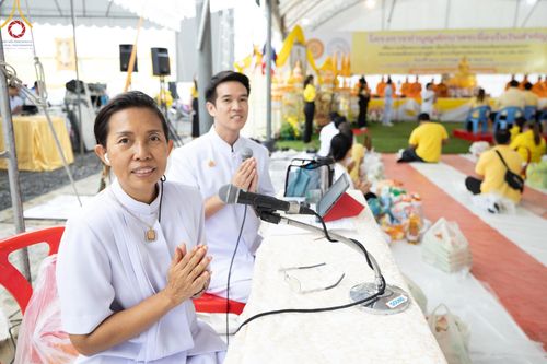 ภาพ No.146491:มหาสังฆทานถวายเป็นพุทธบูชาครั้งยิ่งใหญ่ โครงการทำบุญตักบาตร เพื่อถวายเป็นพระราชกุศล เนื่องในโอกาสมหามงคลเฉลิมพระชนมพรรษา พระบาทสมเด็จพระเจ้าอยู่ห้วฯ ทรงเจริญพระชนมพรรษา 6 รอบ 72 พรรษา