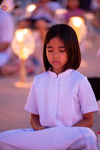 ภาพ No.204554:พิธีจุดประทีปถวายเป็นพุทธบูชา และบูชาธรรมมหาปูชนียาจารย์ ณ วัดพระธรรมกาย ตำบลคลองสาม อำเภอคลองหลวง จังหวัดปทุมธานี ในโครงการธรรมยาตรา กตัญญูบูชา มหาปูชนียาจารย์ พระมงคลเทพมุนี(สด จนฺทสโร) พระผู้ปราบมาร ปีที่ 13 วันที่ 31 มกราคม พ.ศ. 2568