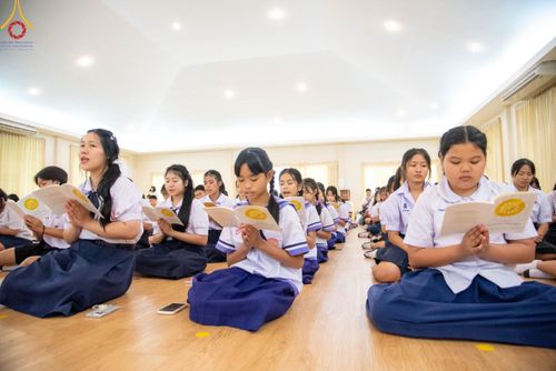 ภาพ No.103505:วันรวมพลังเด็กดี V-Star ผู้นำฟื้นฟูศีลธรรมโลก จังหวัดเชียงรายและจังหวัดพะเยา ณ ศูนย์ปฏิบัติธรรมจังหวัดเชียงราย วันที่ 2 ธันวาคม พ.ศ. 2566