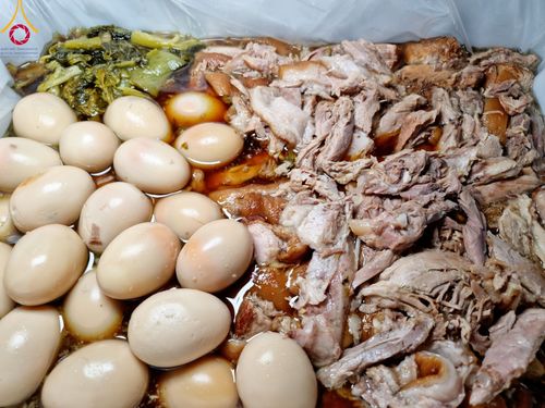 ภาพ No.111897:พิธีถวายภัตตาหารเป็นสังฆทาน แด่คณะพระธรรมยาตราฯ ในโครงการธรรมยาตรา กตัญญูบูชา มหาปูชนียาจารย์ พระมงคลเทพมุนี(สด จนฺทสโร) พระผู้ปราบมาร อนุสรณ์สถาน 7 แห่ง ปีที่ 12 วันที่ 14 มกราคม พ.ศ. 2567 ณ อนุสรณ์สถานมหาวิหารพระมงคลเทพมุนี  (โลตัสแลนด์) อ.สองพี่น้อง จ