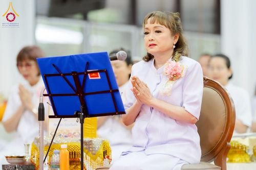 ภาพ No.221423:วันอาทิตย์ที่ 27 เมษายน พ.ศ. 2568 พิธีเจริญพระพุทธมนต์สมโภชดวงแก้วธรรมชัย เนื่องในโอกาสบูชาธรรม 81 ปีหลวงพ่อธัมมชโย อัญเชิญประดิษฐานเนื่องในโอกาสสถาปนาวัดพระธรรมกายไอซ์แลนด์ ณ อาคารปลูกศรัทธา 1 วัดพระธรรมกาย อำเภอคลองหลวง จังหวัดปทุมธานี