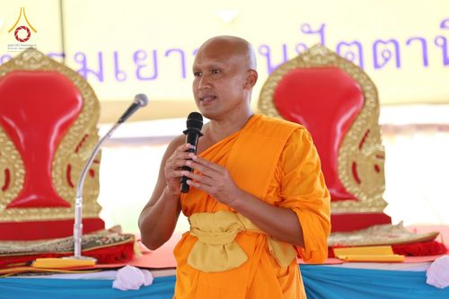 ภาพ No.76241:พิธีกลั่นแผ่นดินสร้างมหาเจดีย์ปัตตานี , พิธีตักบาตรแด่พระภิกษุสงฆ์ 159 รูป ,  พิธีทอดผ้าป่า , พิธีโปรยรัตนชาติ ,  พิธีจุดประทีปถวายเป็นพุทธบูชา ณ ศูนย์อบรมเยาวชนปัตตานี จ.ปัตตานี วันอาทิตย์ที่ 5 กุมภาพันธ์ พ.ศ.2566