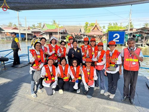 ภาพ No.198770:V.50 สารพัดV สารพัดดี ที่ธรรมยาตรา ในโครงการธรรมยาตรา กตัญญูบูชา มหาปูชนียาจารย์ พระมงคลเทพมุนี(สด จนฺทสโร) พระผู้ปราบมาร อนุสรณ์สถาน 7 แห่ง ปีที่ 13 ระหว่างวันที่ 2-31 มกราคม พ.ศ. 2568