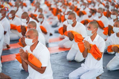 ภาพ No.75976:พิธีบรรพชาสามเณร ณ วัดปันชารี สันติปูร์ อรัญกฏิ เมืองคาร์กาชารี ประเทศบังกลาเทศ วันที่ 10 กุมภาพันธ์ พ.ศ. 2566