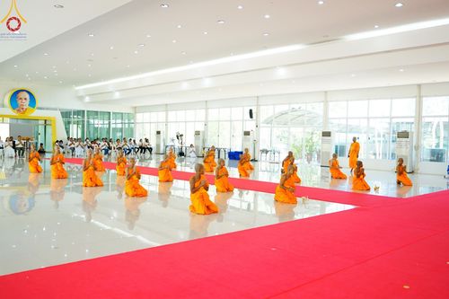 ภาพ No.134891:พิธีตัดปอยผม พิธีขอขมารับผ้าไตร พิธีบรรพชา และพิธีถวายบาตร ในโครงการบรรพชาสามเณร ฟื้นฟูพระพุทธศาสนาทั่วไทย  ณ ศูนย์ปฏิบัติธรรมและศูนย์อบรมเยาวชนเพชรบุรี ต.ท่าแลง อ.ท่ายาง จ.เพชรบุรี